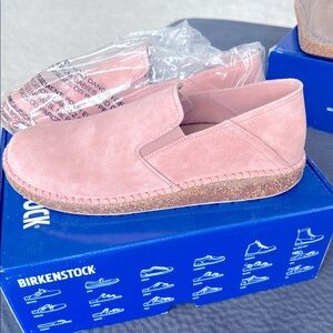 Birkenstock Pink Mules & Clogs Slip-On brand new. Never worn!
